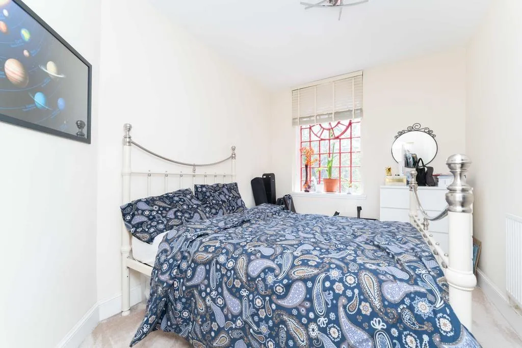 Osterley Gardens, Southall, photo 10