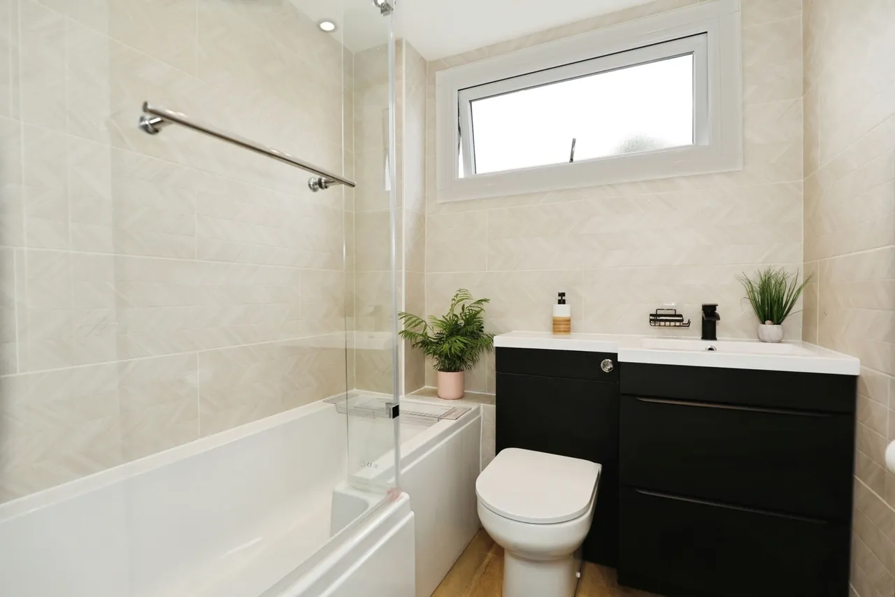 Windermere Road, Wistaston, Crewe, Cheshire, CW2, photo 21