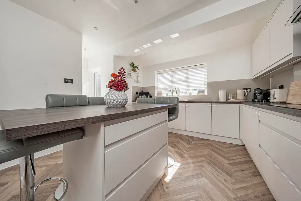 Jubilee Road, Downley, photo 4