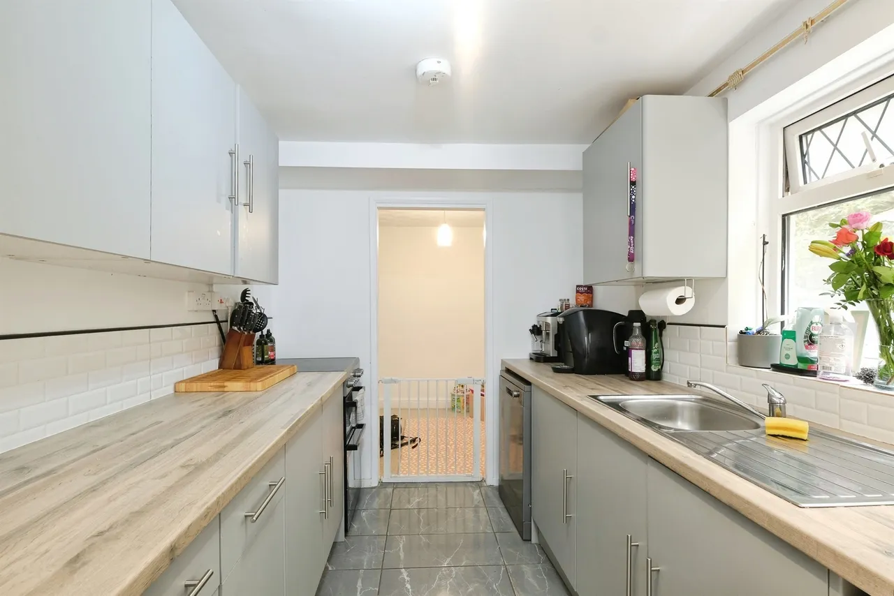 Union Street, Pontypridd, CF37, photo 15