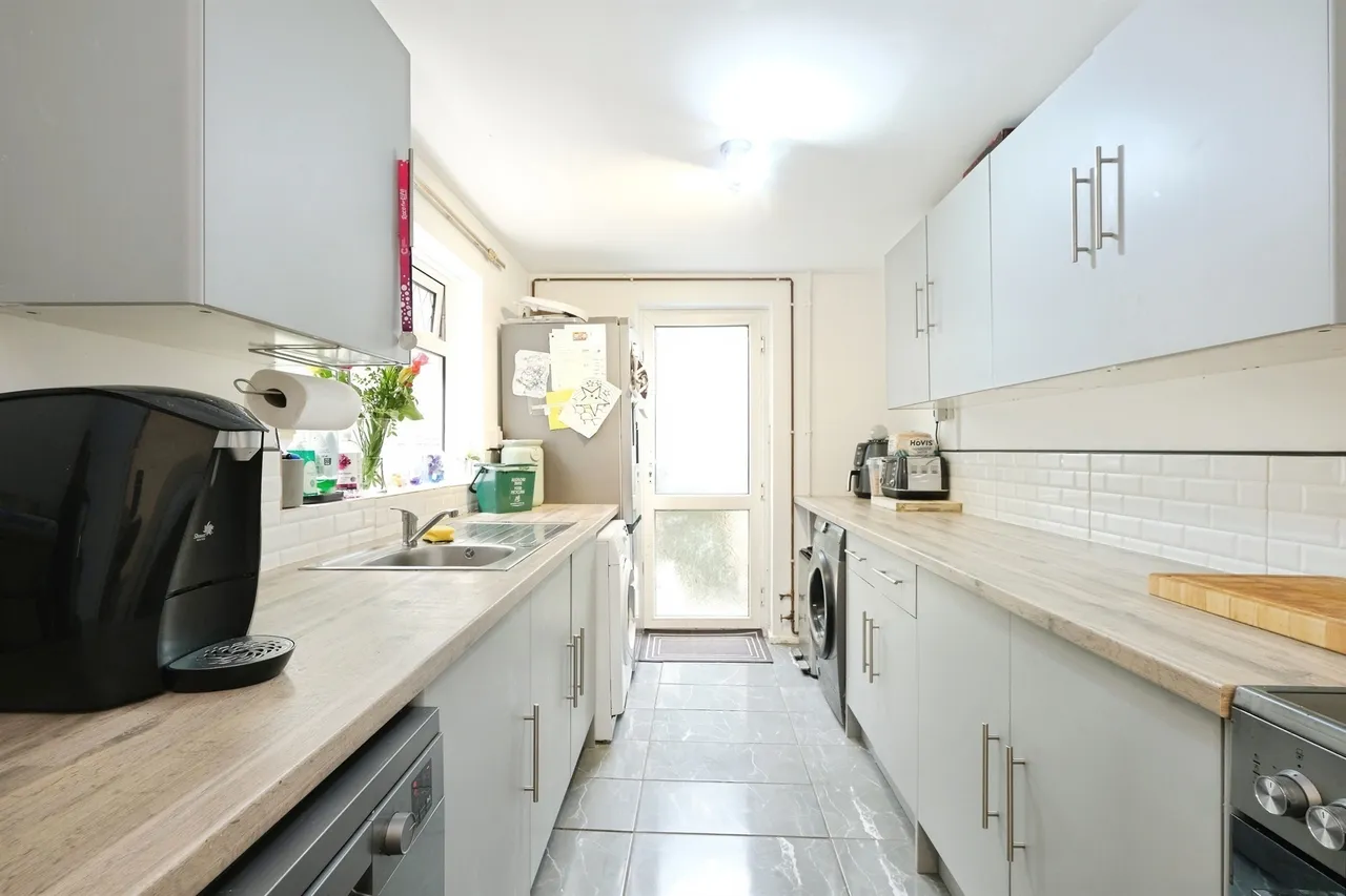 Union Street, Pontypridd, CF37, photo 3