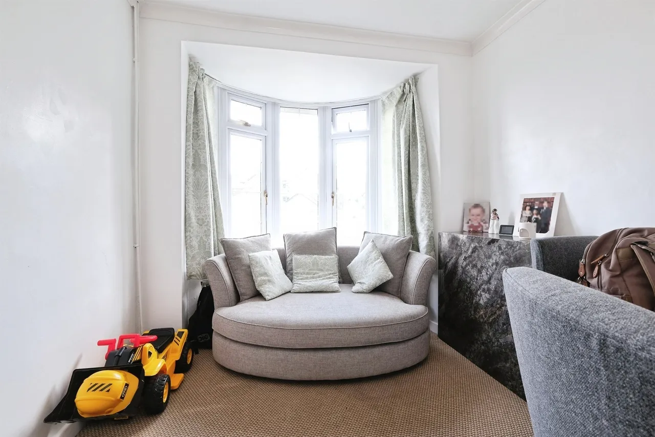 Union Street, Pontypridd, CF37, photo 7