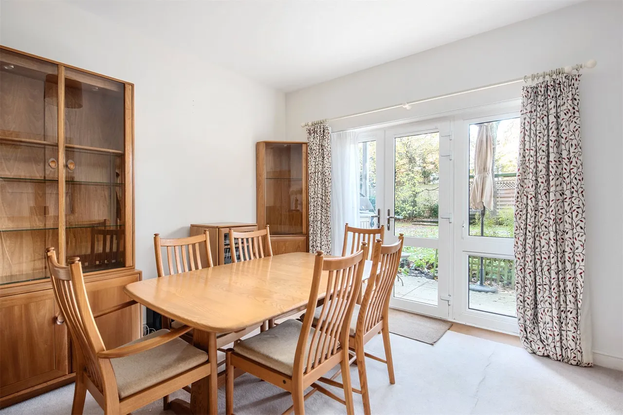 Redfields Lane, Church Crookham, Fleet, Hampshire, GU52 0AE, photo 7