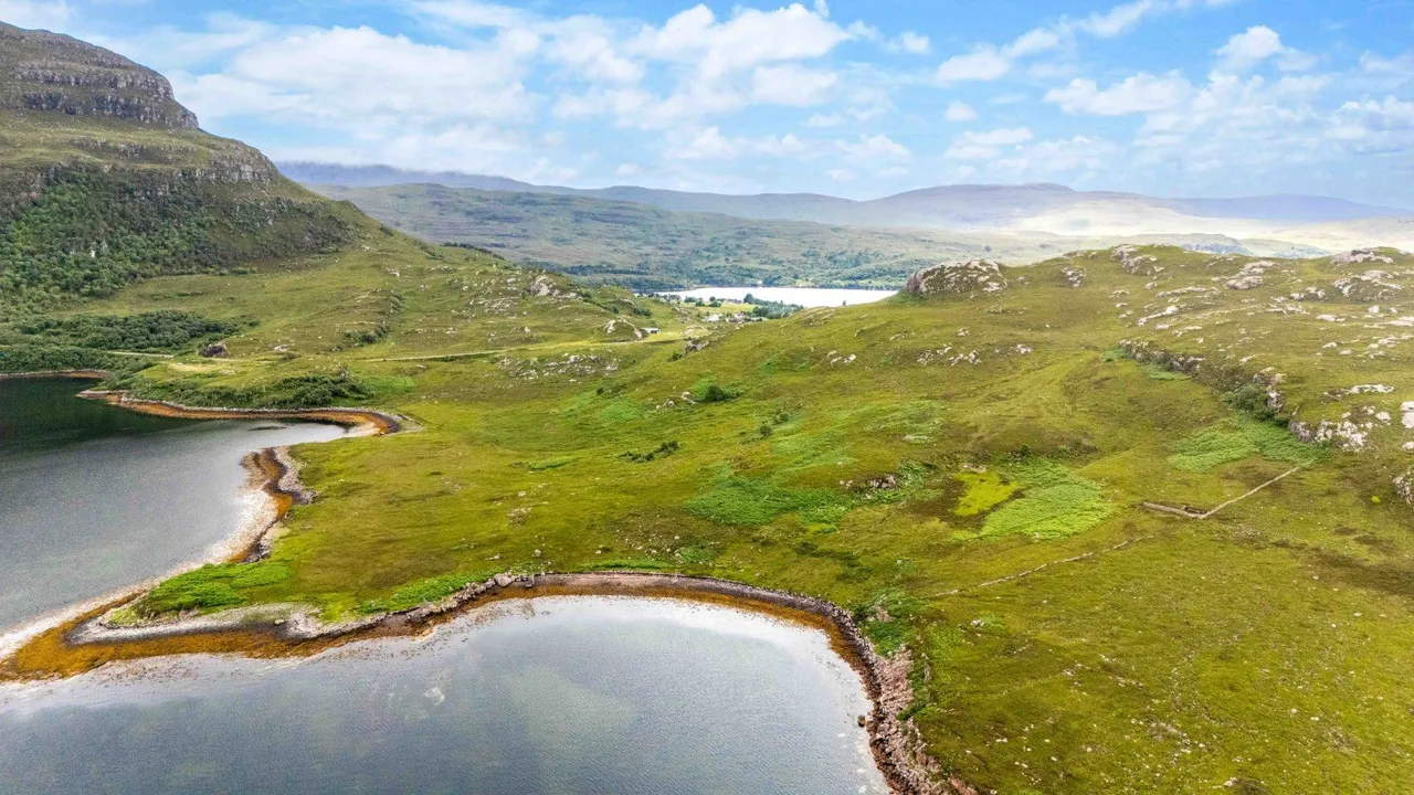 Common Grazing Land, Shieldaig, Strathcarron, IV54 8XY, photo 2
