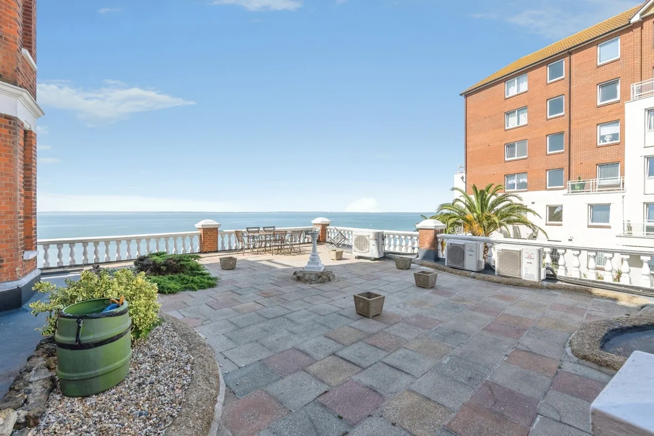 Palmeira Avenue, Westcliff-on-Sea, Essex, SS0, photo 8