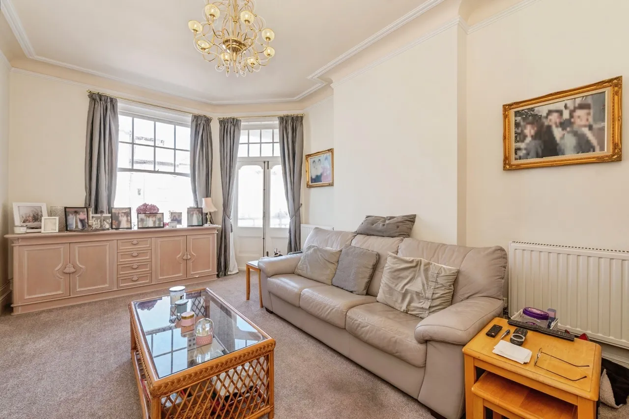 Palmeira Avenue, Westcliff-on-Sea, Essex, SS0, photo 11