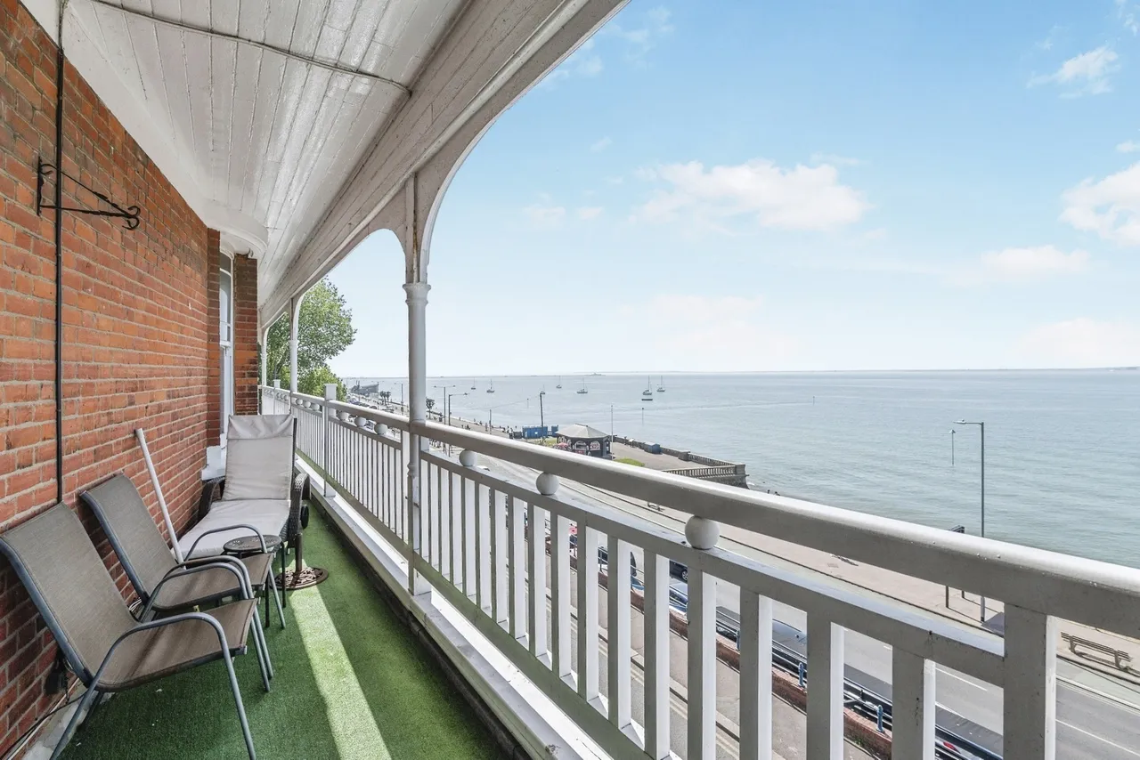 Palmeira Avenue, Westcliff-on-Sea, Essex, SS0, photo 2