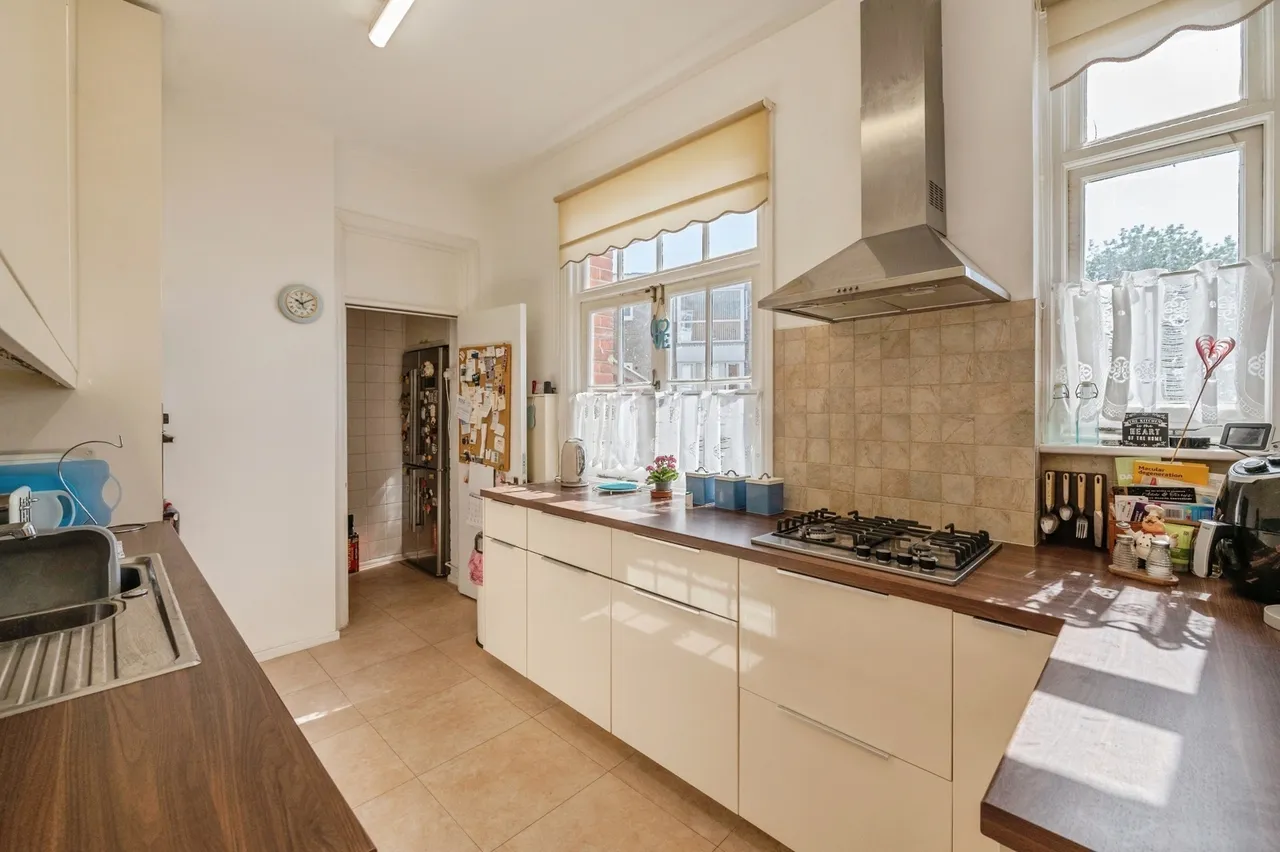 Palmeira Avenue, Westcliff-on-Sea, Essex, SS0, photo 4