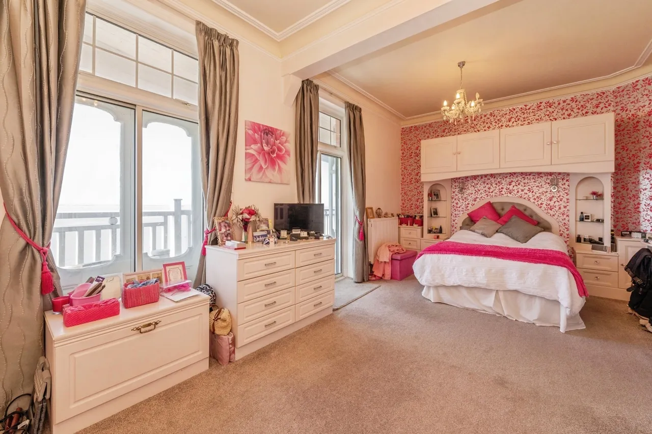 Palmeira Avenue, Westcliff-on-Sea, Essex, SS0, photo 5
