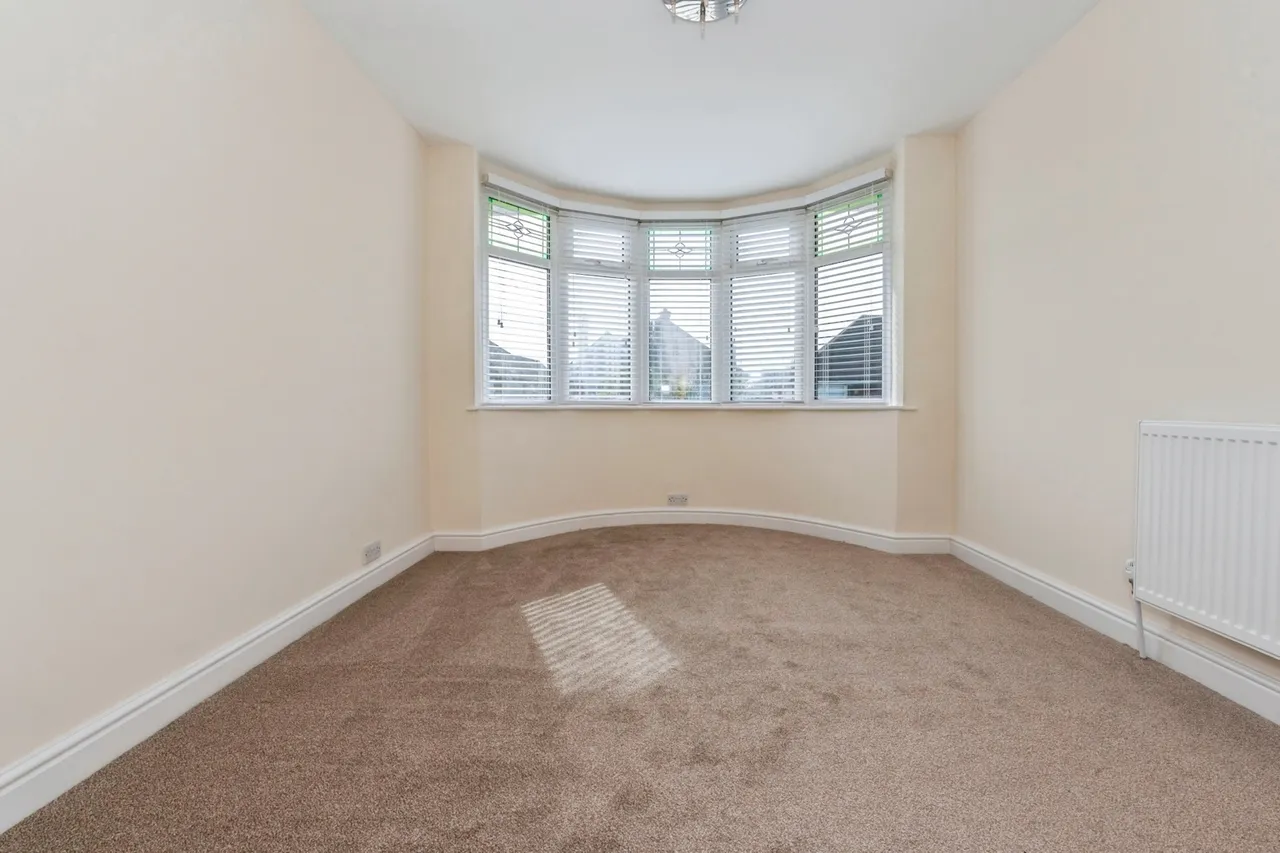 Heathview Road, Grays, RM16, photo 13