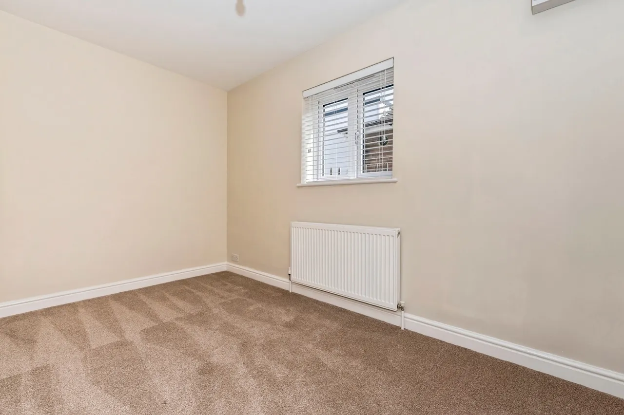 Heathview Road, Grays, RM16, photo 19