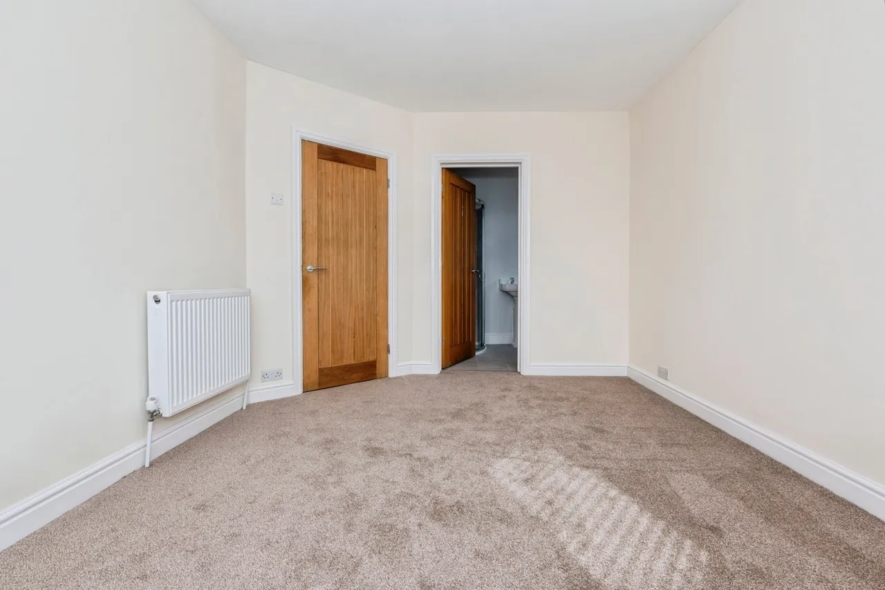 Heathview Road, Grays, RM16, photo 11