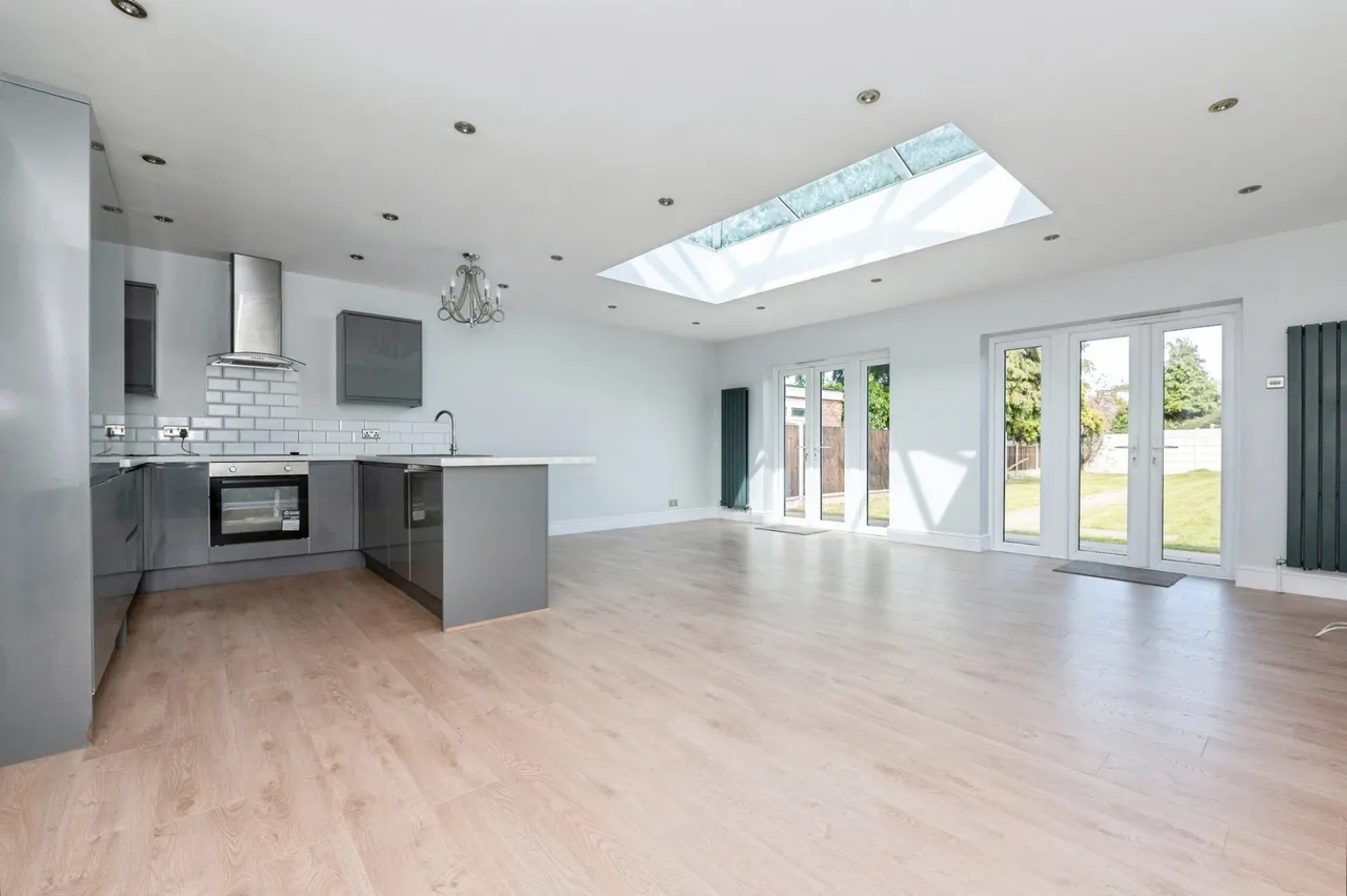 Heathview Road, Grays, RM16, photo 3