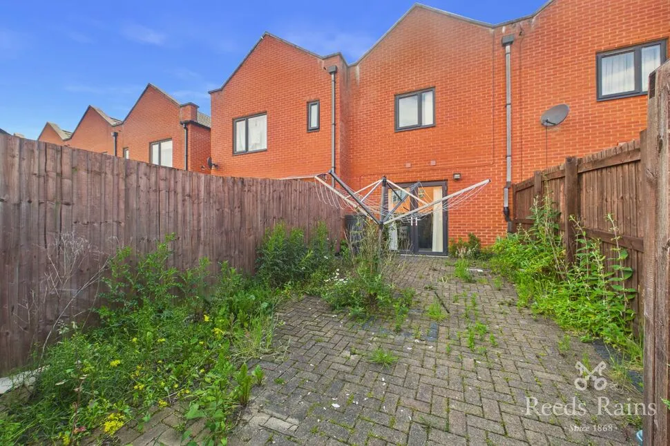 St. Ambrose Lane, Salford, Greater Manchester, M6, photo 10