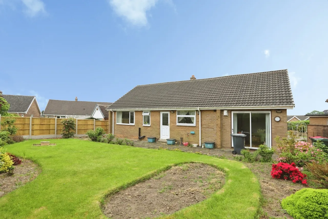 Garden Crescent, Moorgate, Rotherham, South Yorkshire, S60, photo 4