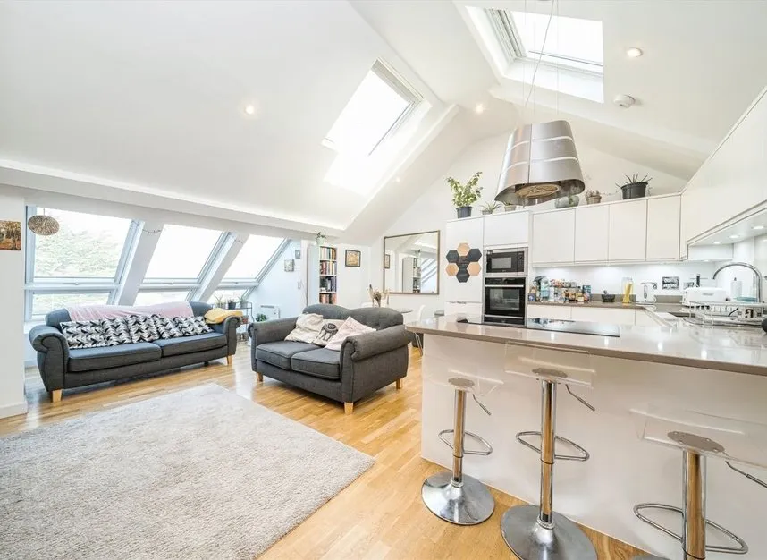 Old Lodge Place, St Margarets, TW1, photo 2