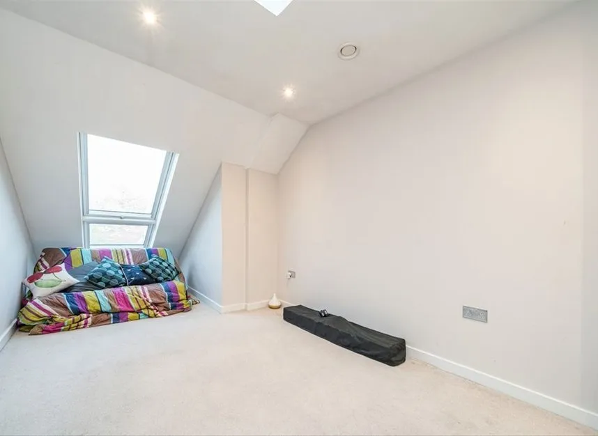 Old Lodge Place, St Margarets, TW1, photo 6