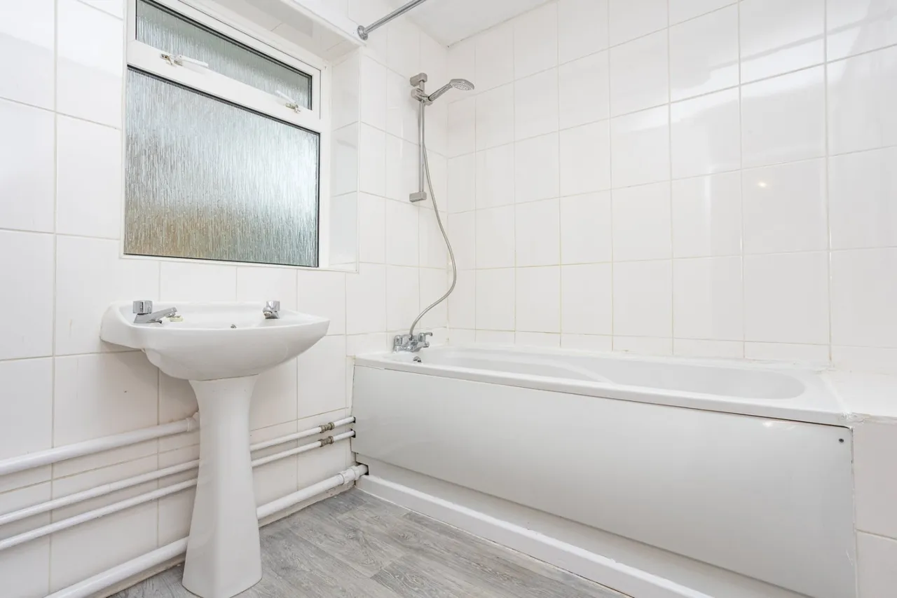 Tivoli Park Avenue, Margate, CT9, photo 11