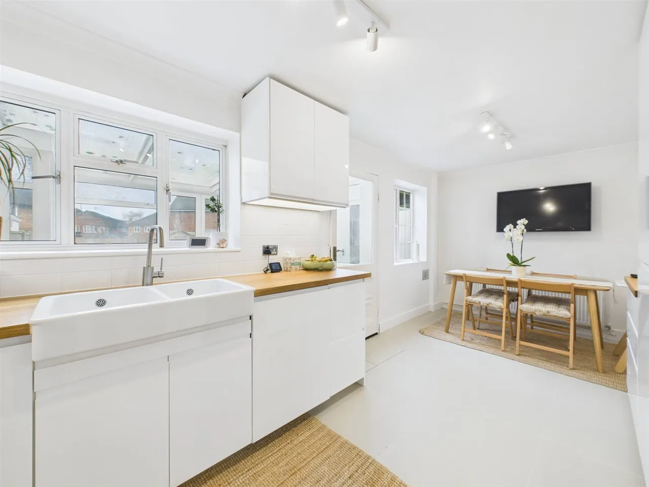 Ashwood Avenue, Uxbridge, UB8 3LT, photo 3