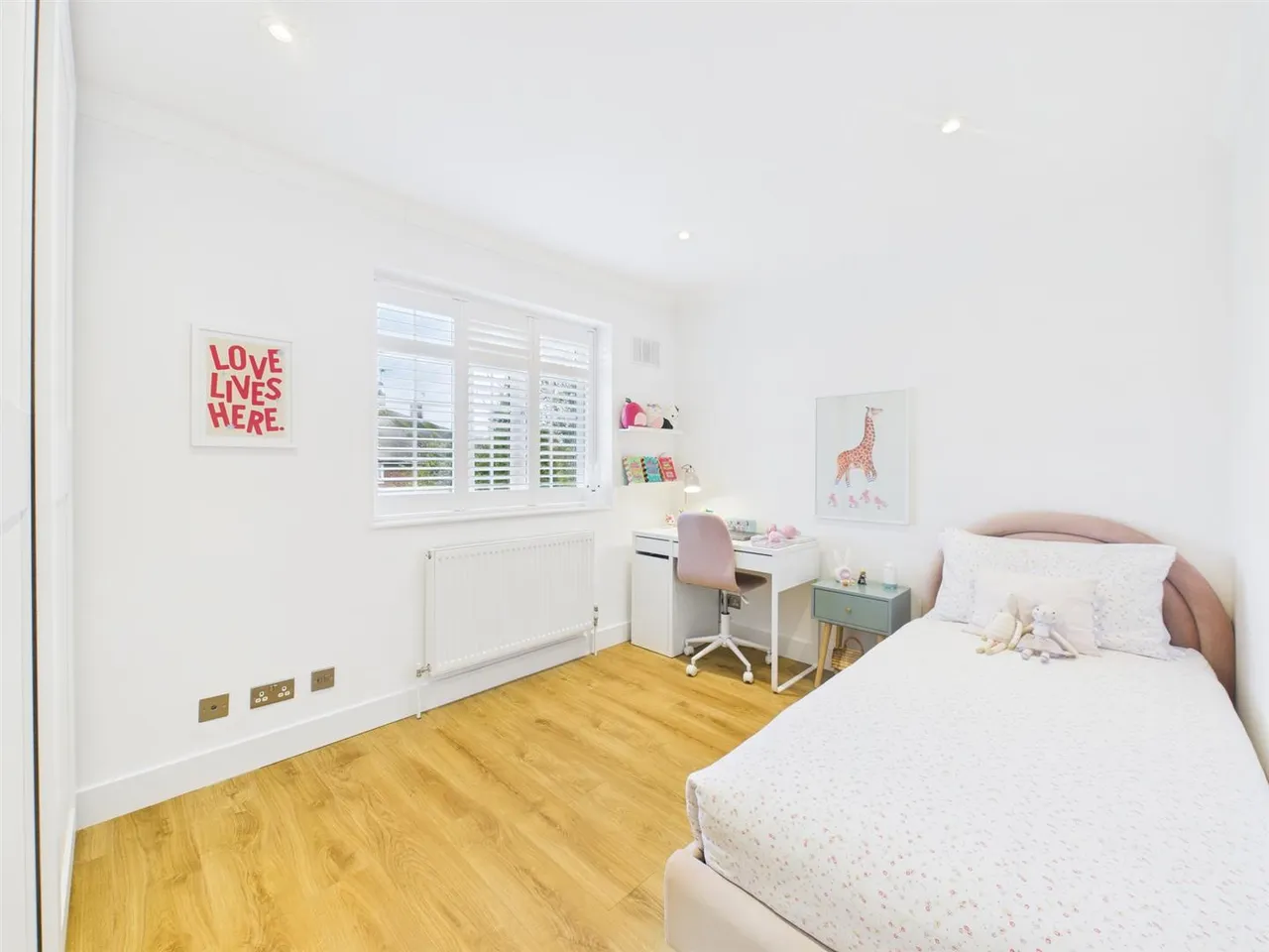 Ashwood Avenue, Uxbridge, UB8 3LT, photo 8