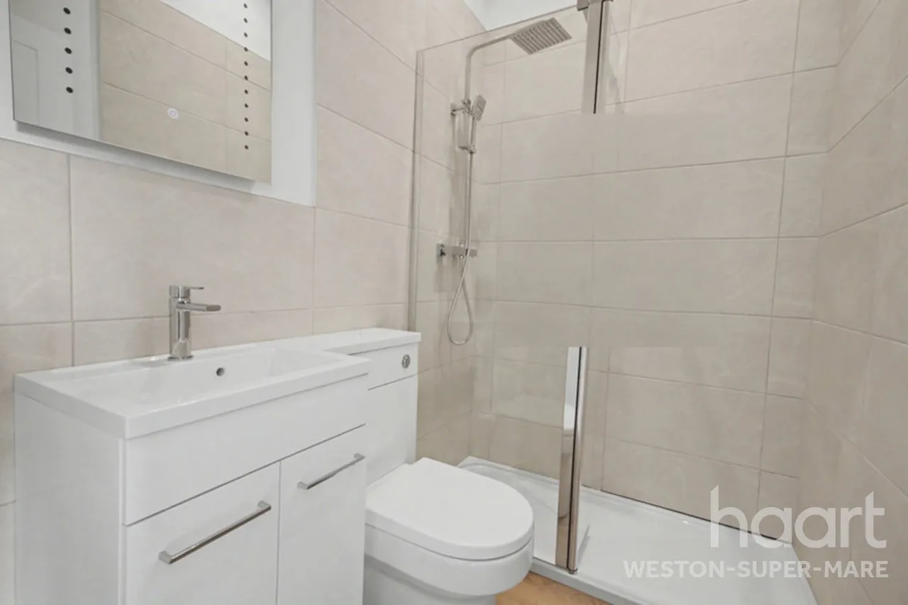 Ellenborough Park North, BS23, photo 6
