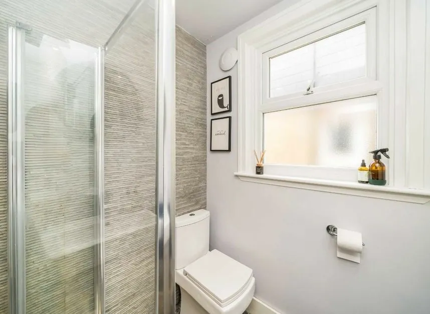 Warren Road, Colliers Wood, SW19, photo 8