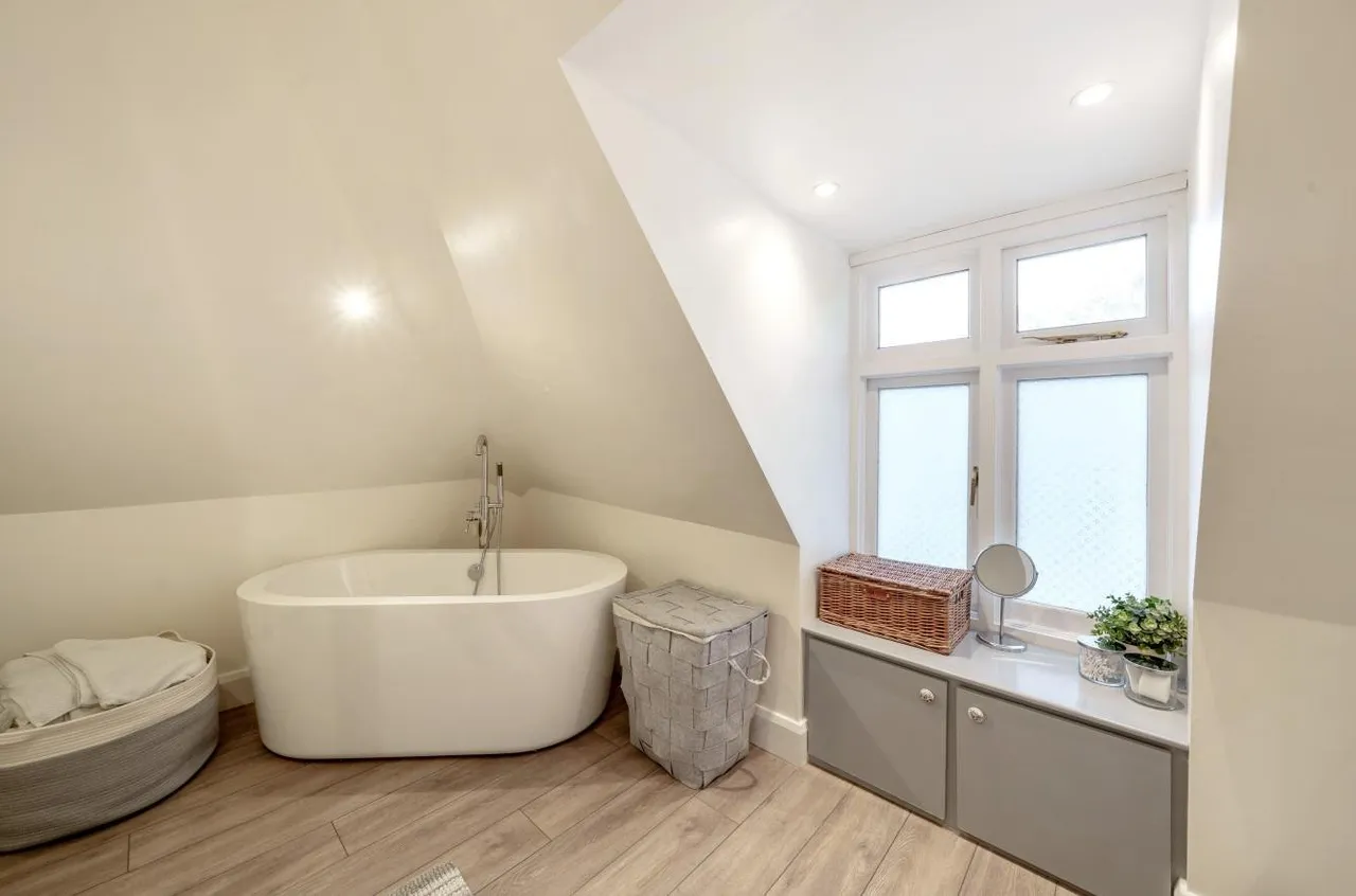 Chiltern Road, Sutton, SM2 5QU, photo 20