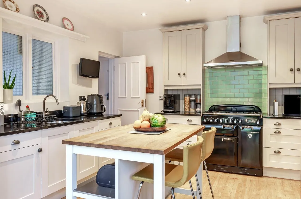 Chiltern Road, Sutton, SM2 5QU, photo 8