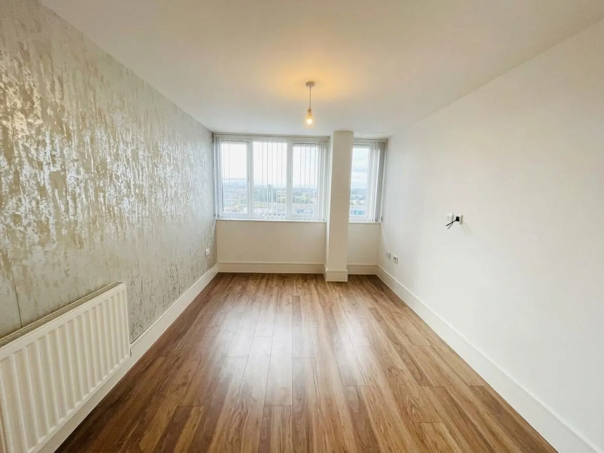 Bartholomew Court, EN8, photo 3