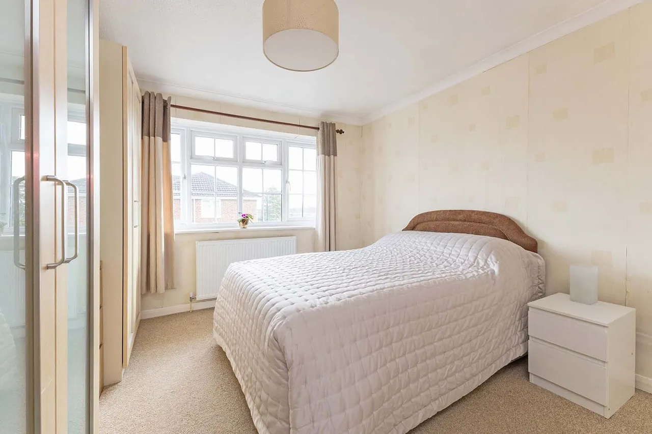 Dorchester Close, Cranbrook Drive, Maidenhead, Berkshire, photo 10