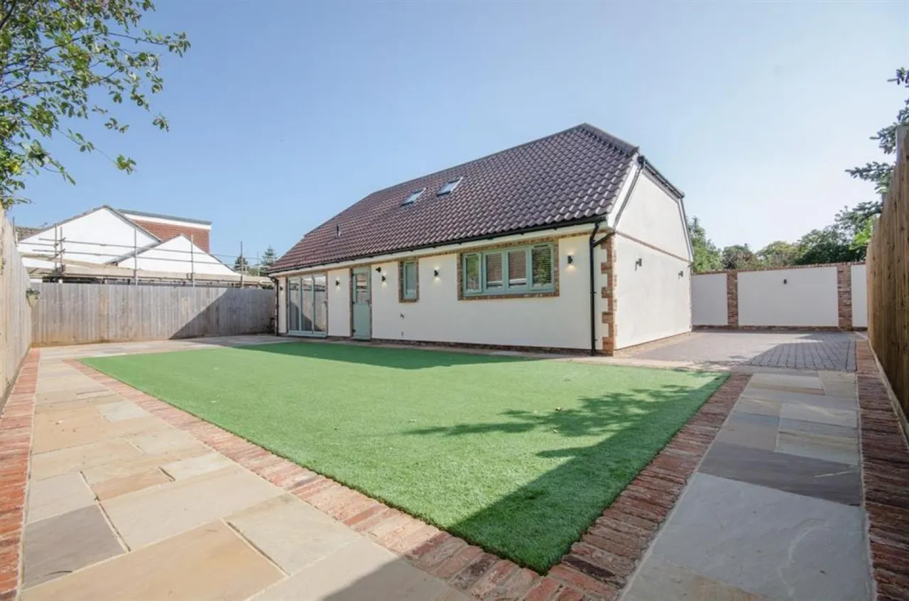 Filton Road, Hambrook, BS16, photo 2