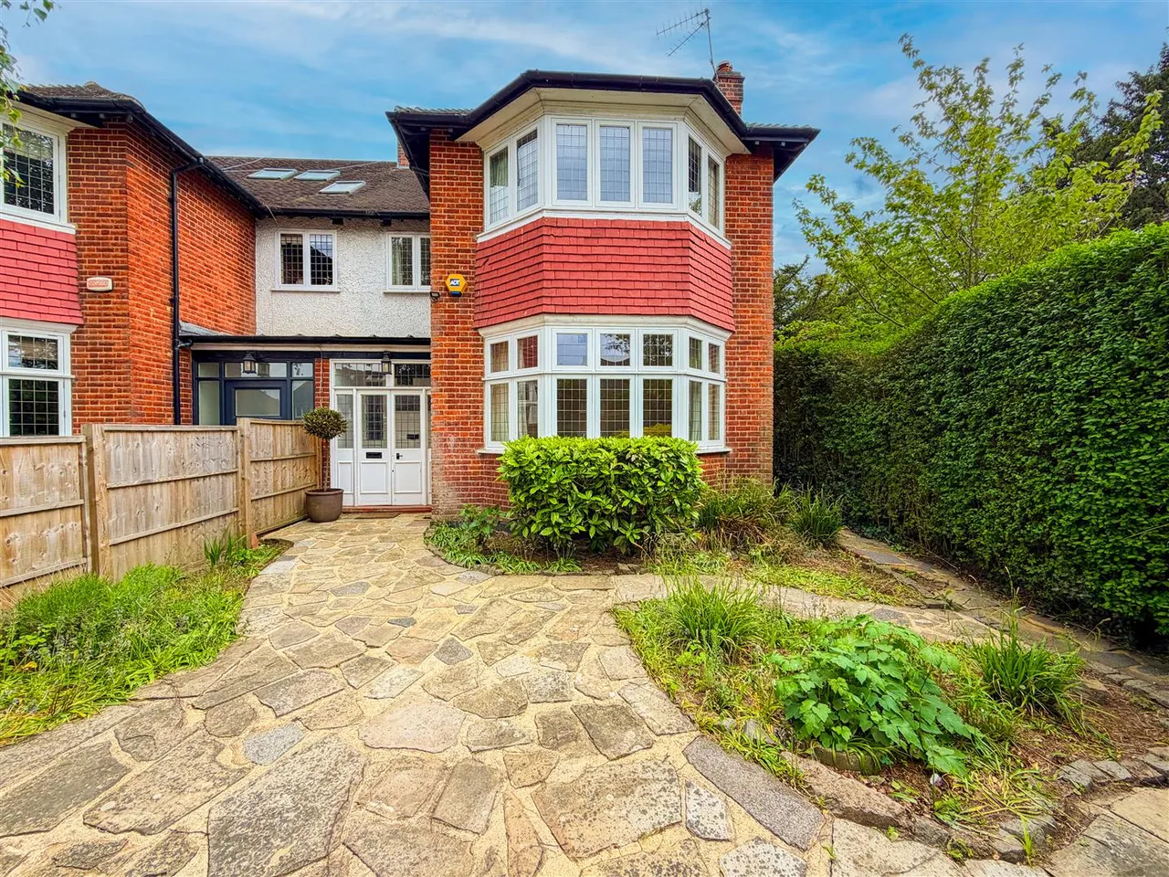 4 bed house for sale, Upper Richmond Road West, Richmond, TW10