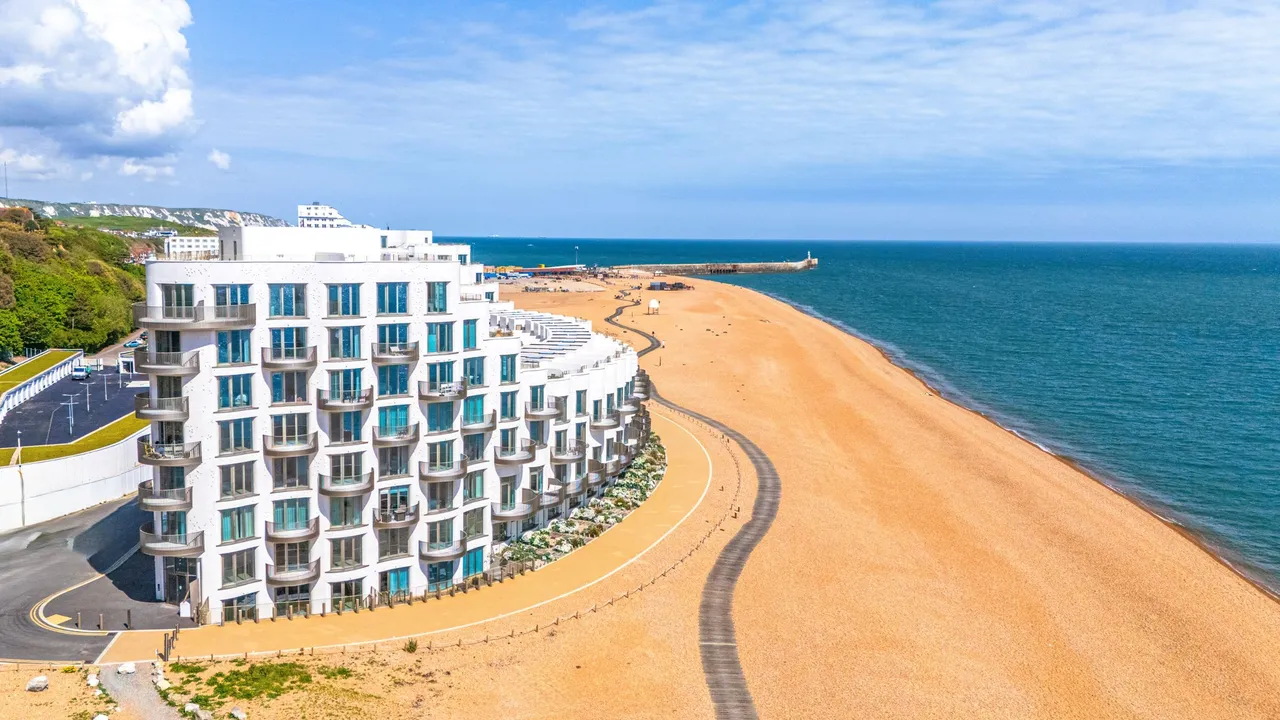 Shoreline Crescent, Folkestone, CT20, photo 33