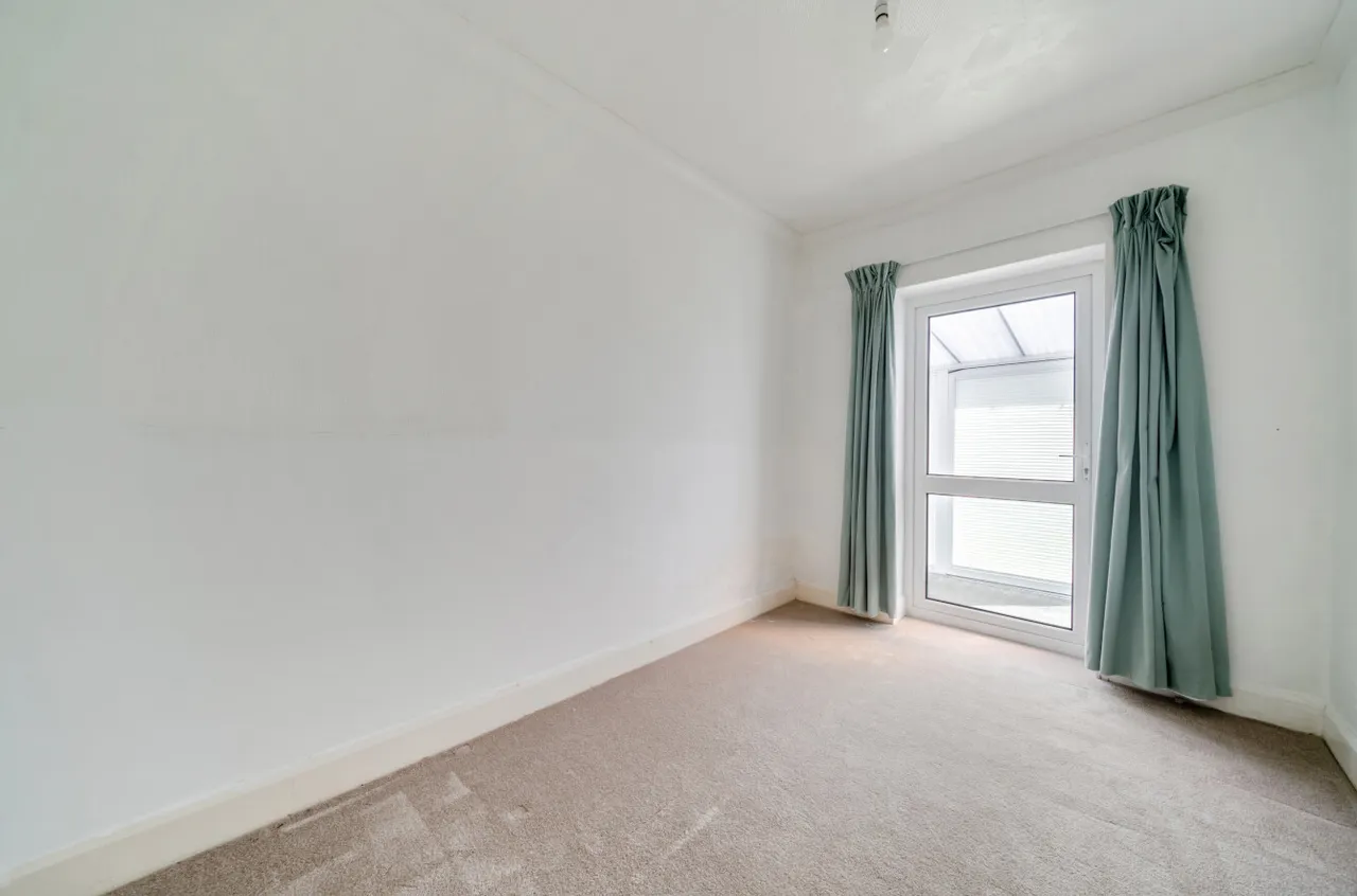 The Crescent, Lancing, BN15, photo 14
