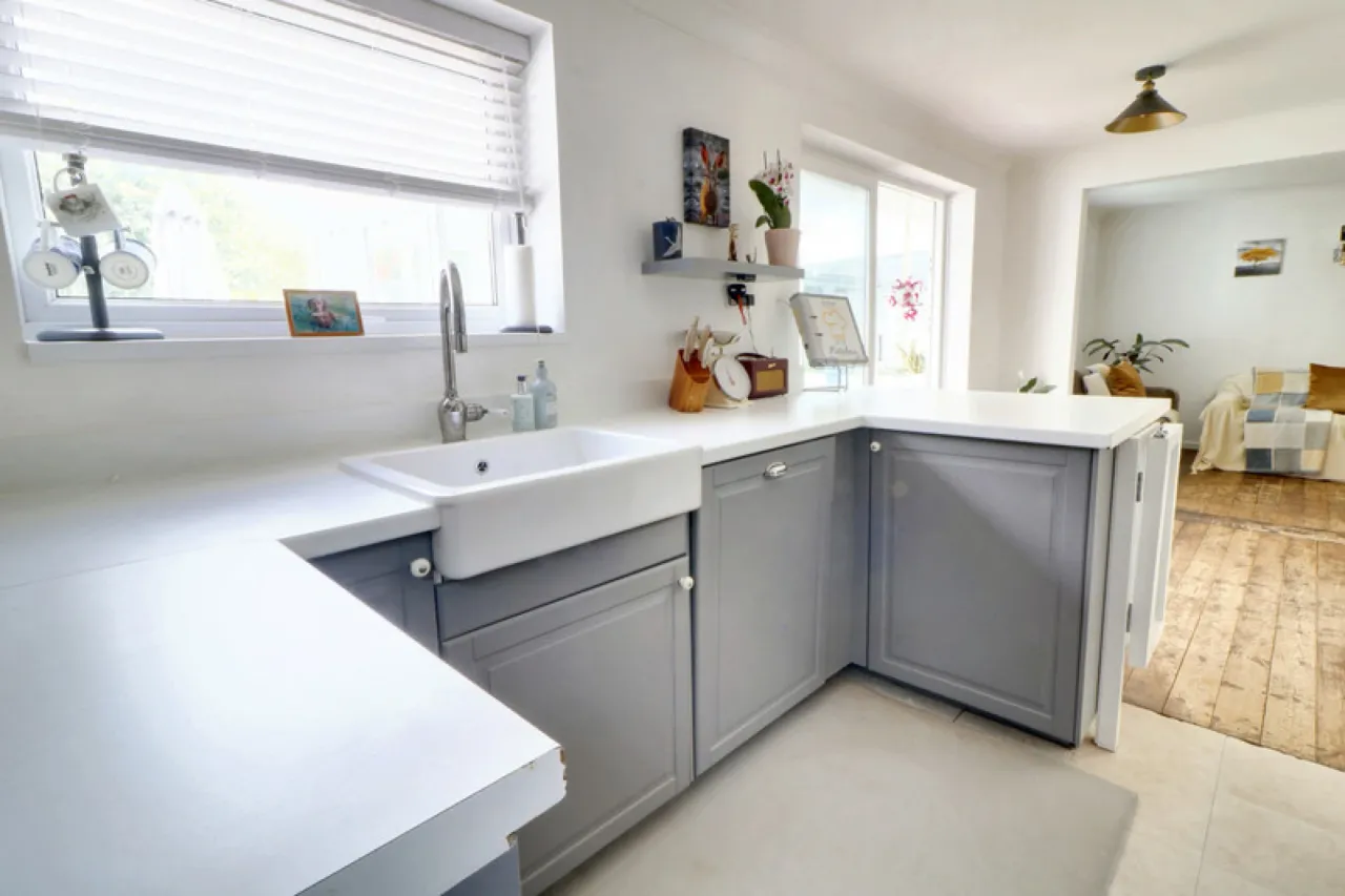 Highfield, Eye, photo 9