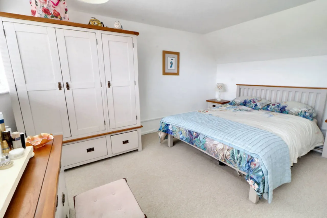 Highfield, Eye, photo 17