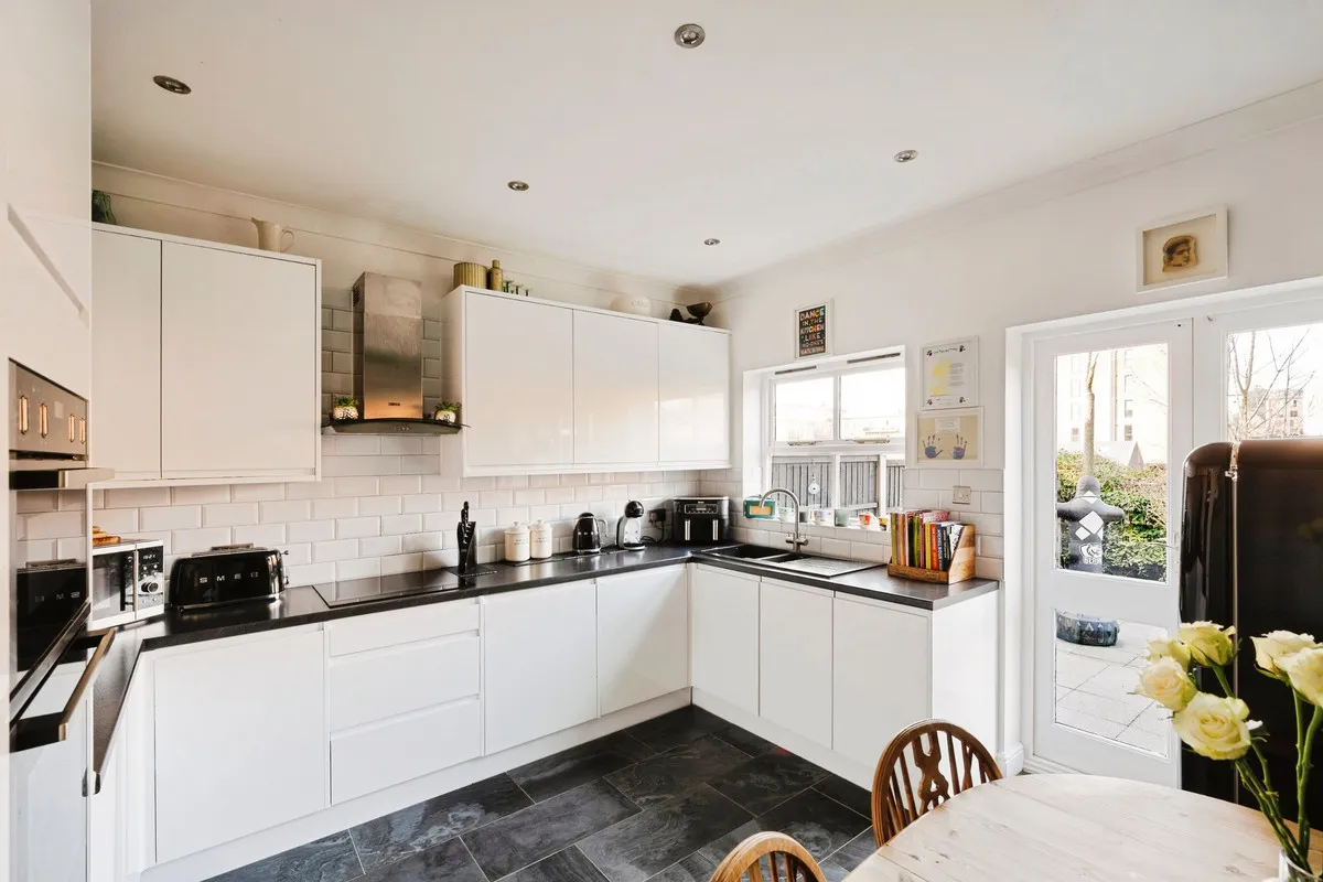Victoria Road, Brentwood, CM14, photo 2