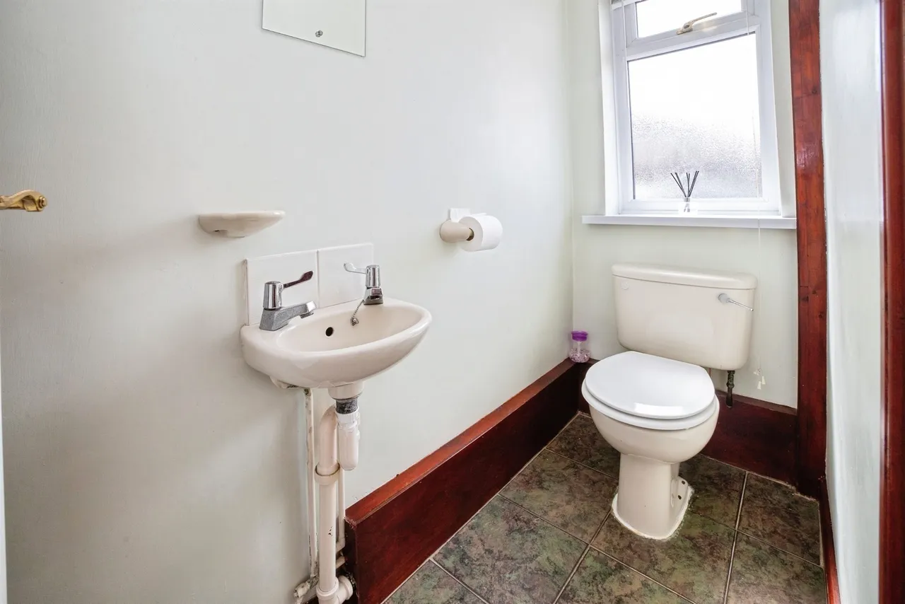 Delves Bank Road, Swanwick, DE55, photo 13