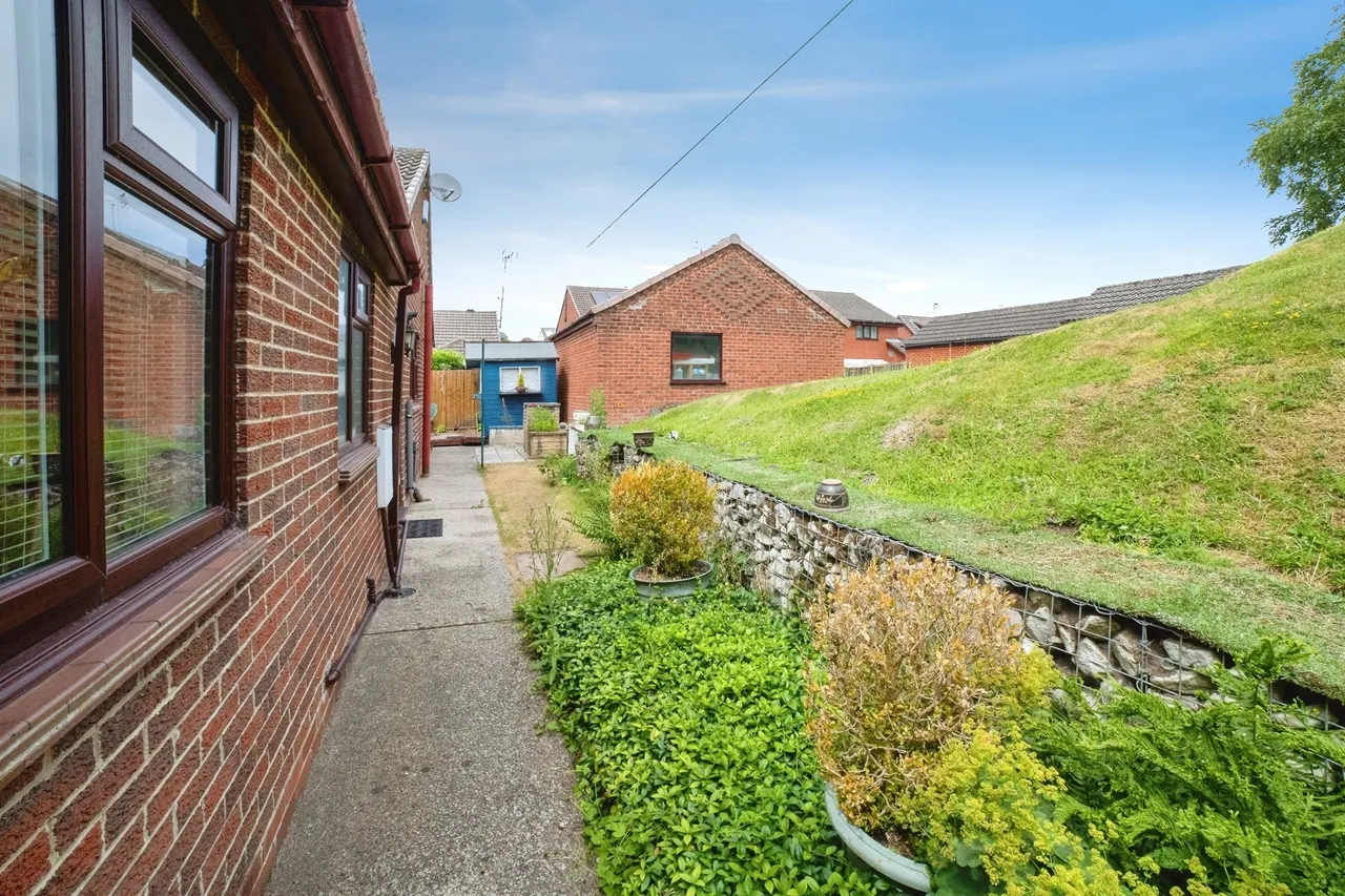 Delves Bank Road, Swanwick, DE55, photo 23