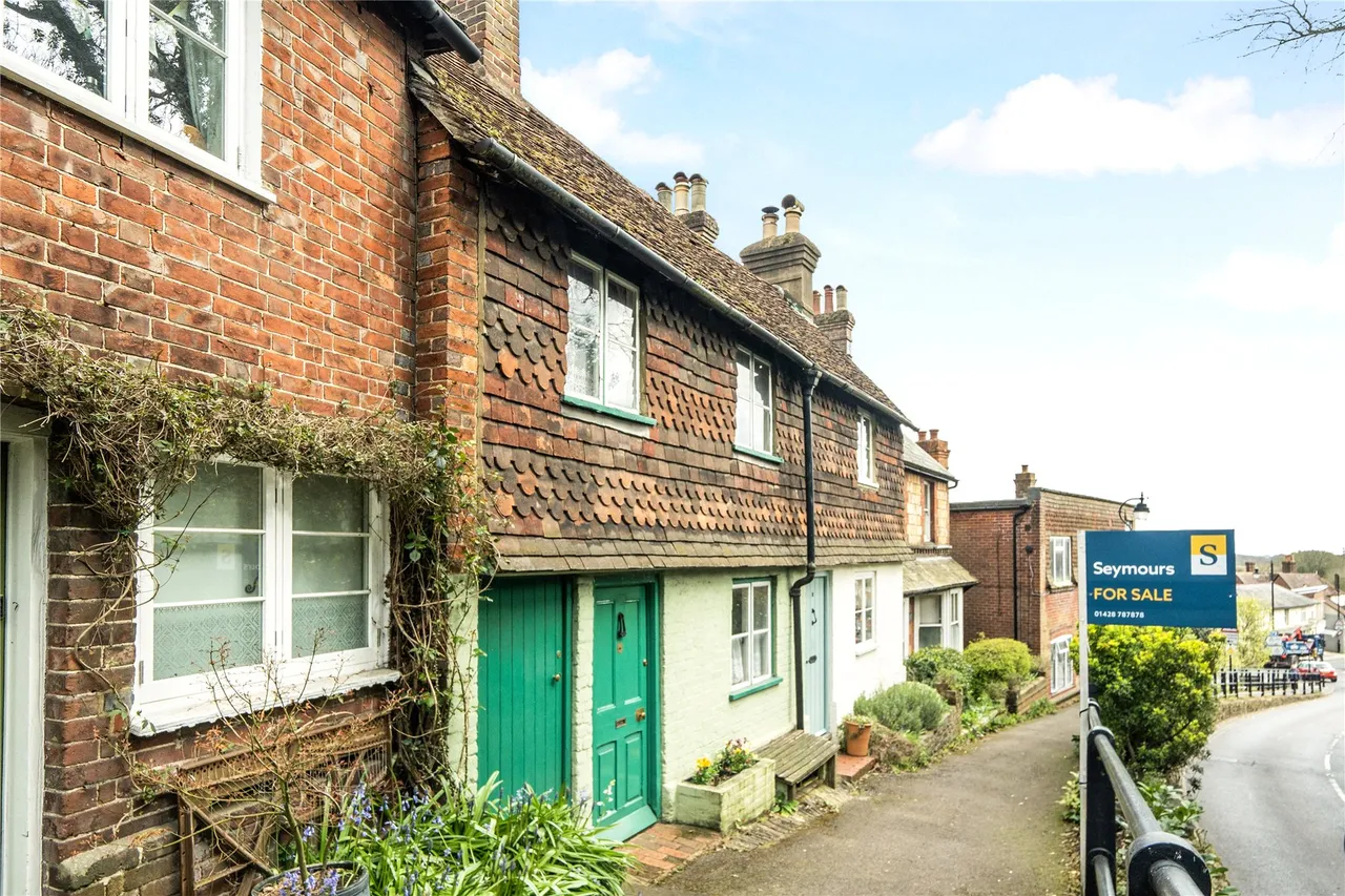 3 bed house for sale, Shepherds Hill, Haslemere, GU27
