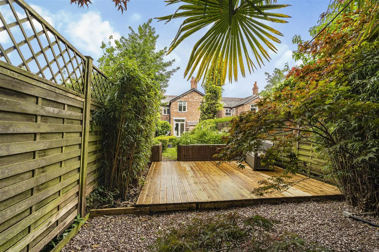 Moss Lane, Bramhall, SK7, photo 25