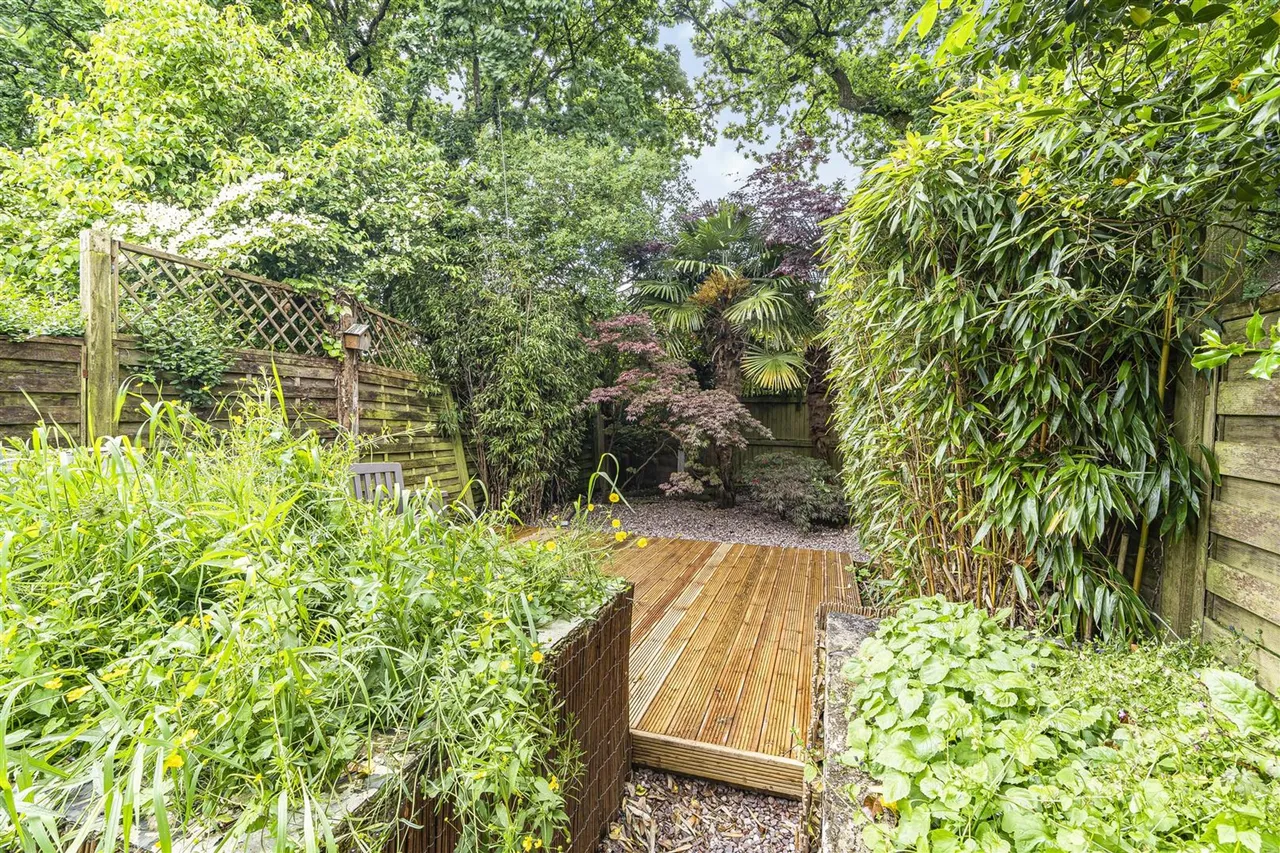 Moss Lane, Bramhall, SK7, photo 24