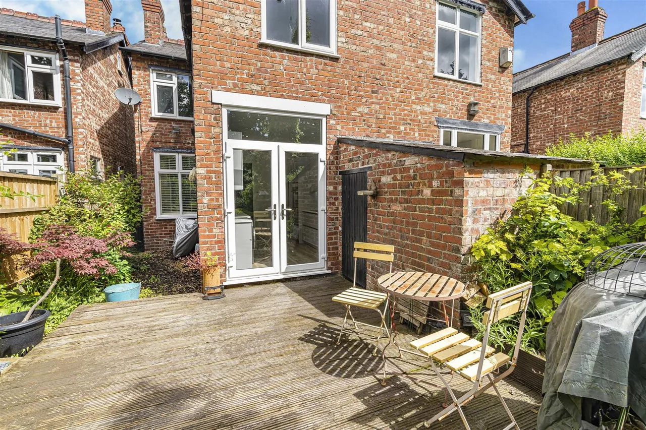 Moss Lane, Bramhall, SK7, photo 22