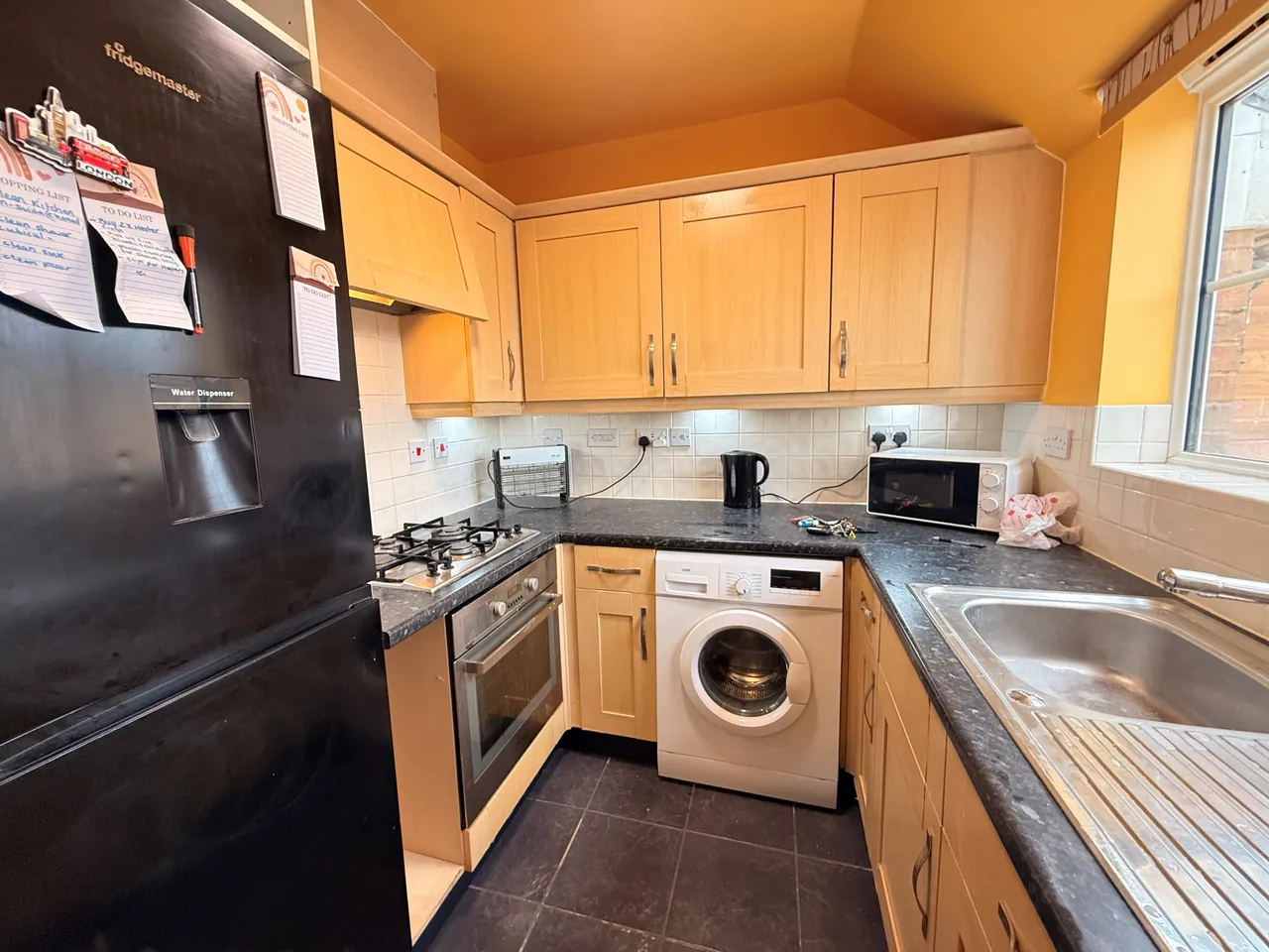 Huron Road, Broxbourne, EN10, photo 2