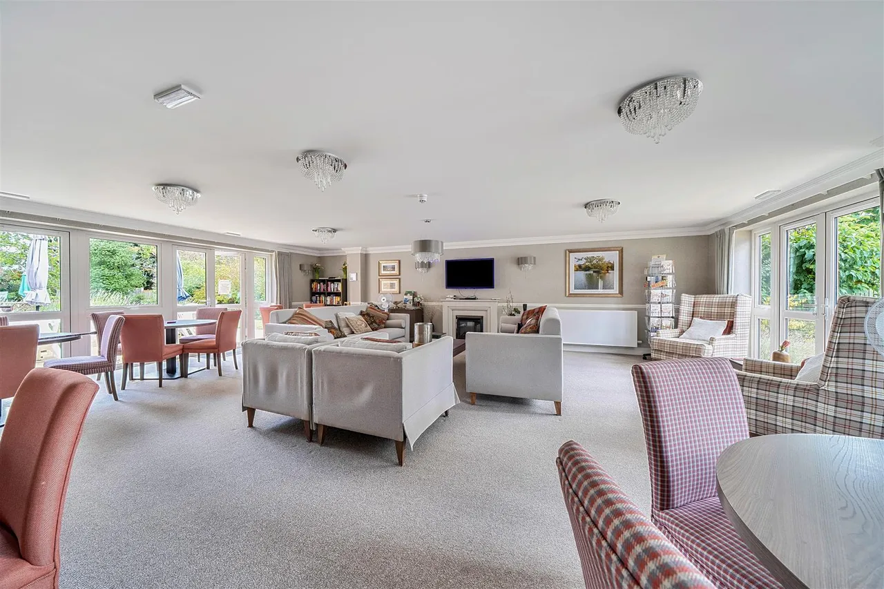 Laindon Road, Billericay, CM12, photo 14