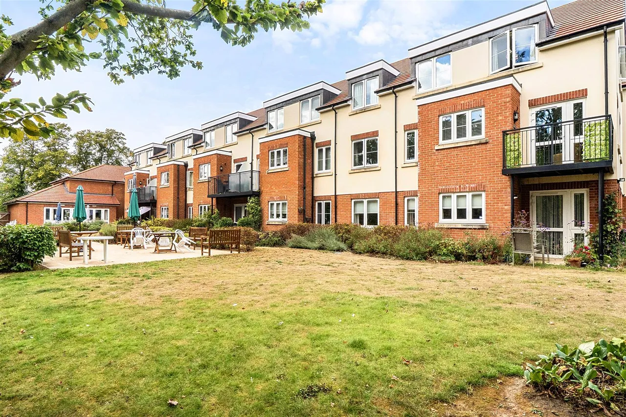 1 bed flat for sale, Laindon Road, Billericay, CM12
