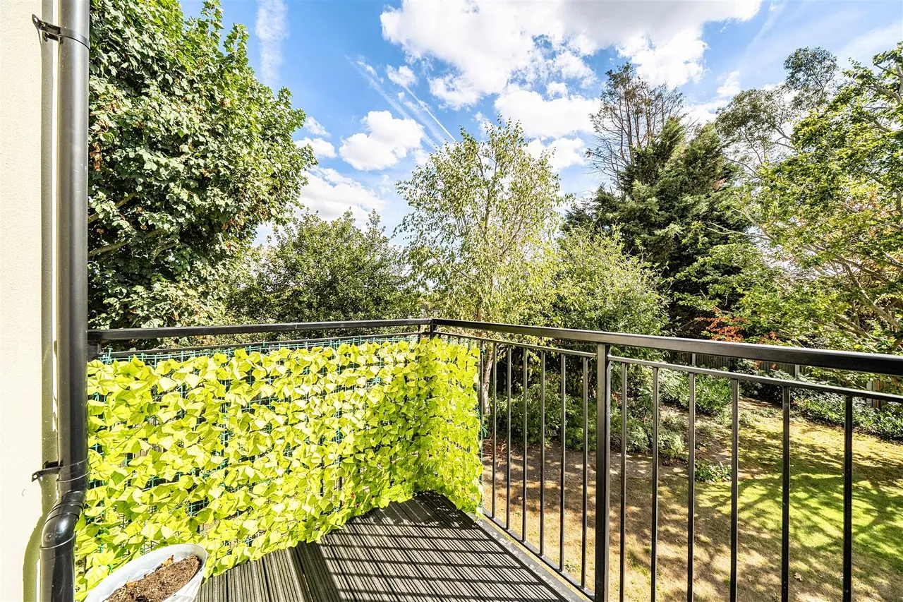 Laindon Road, Billericay, CM12, photo 12