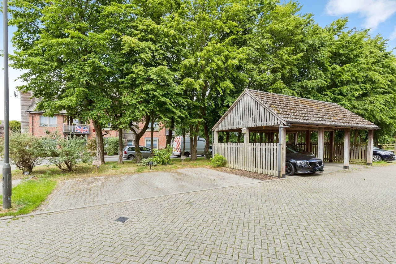Delrogue Road, Crawley, RH11, photo 19
