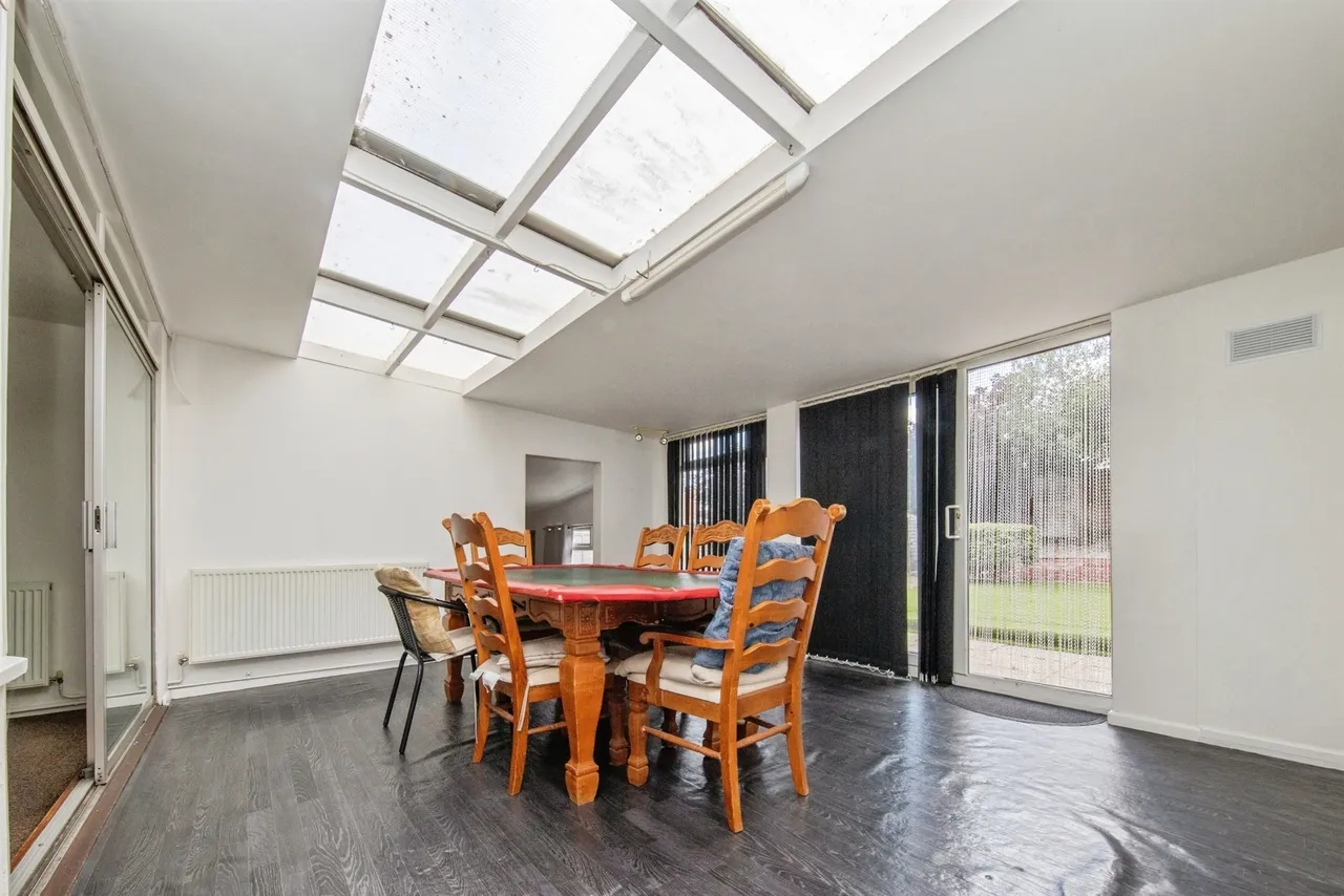 Radcliffe Drive, Ipswich, photo 10