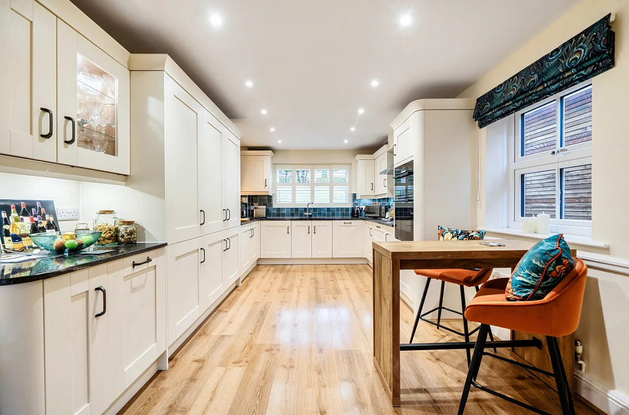 Little Hayes Lane, Itchen Abbas, SO21, photo 5
